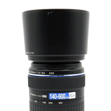 Olympus Zuiko Lens (70 - 300 mm)