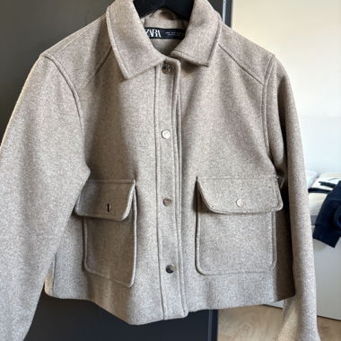 Veste en laine Zara avec poches