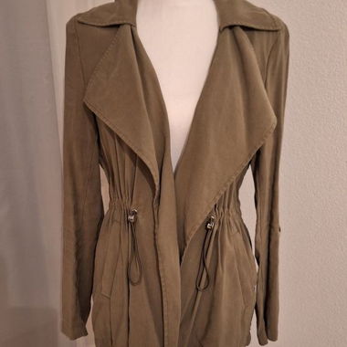 TALLY WEIJL leichte Jacke olive, Grösse M