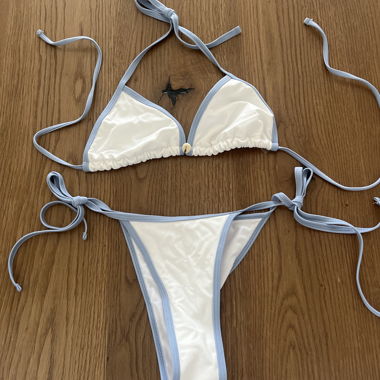 Bikini set white light blue