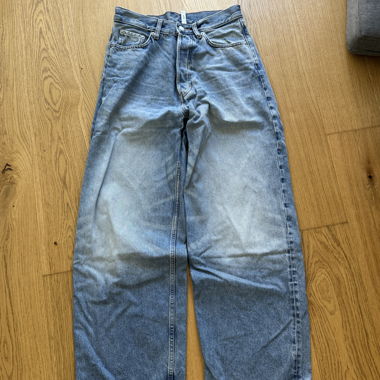 Weekday Astro Jeans W28/L34