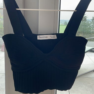 Bershka Croptop schwarz