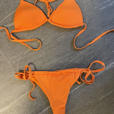 Ensemble de bikini orange