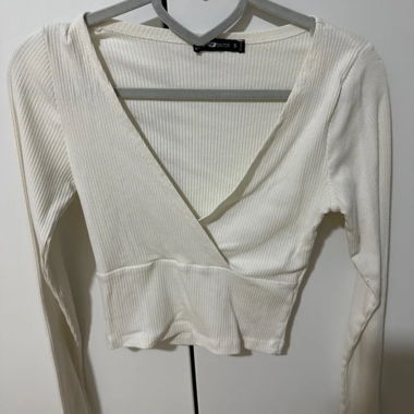 Maglia incrociata a costine bianca SISTER S