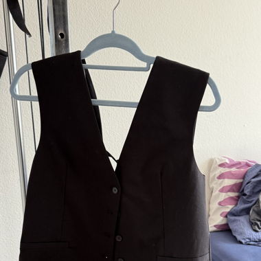 Vest 