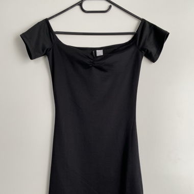 Schwarzes Kleid von H&M