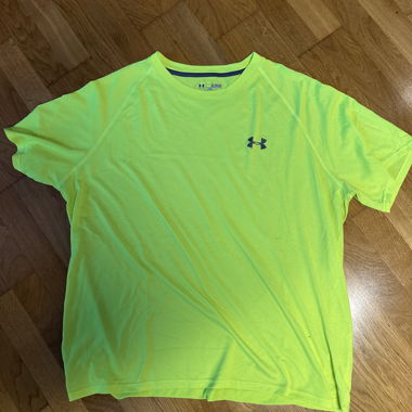 T-shirt sportivo