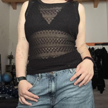 black knitted tank top