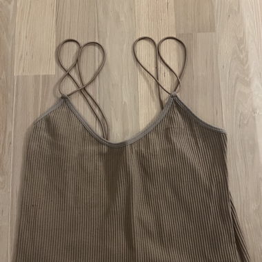 ZARA Crop Top mit doppelten Spaghetti-Trägern