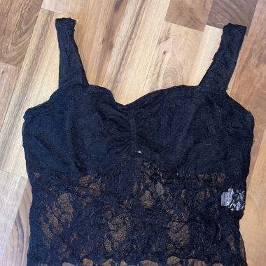 Top en dentelle noir 