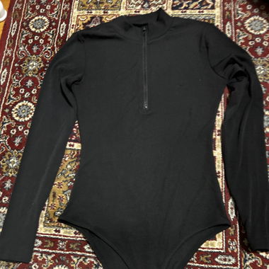 Black half zip up Body 