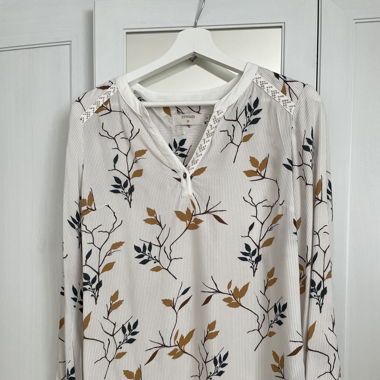 Bluse mit Blumenmuster