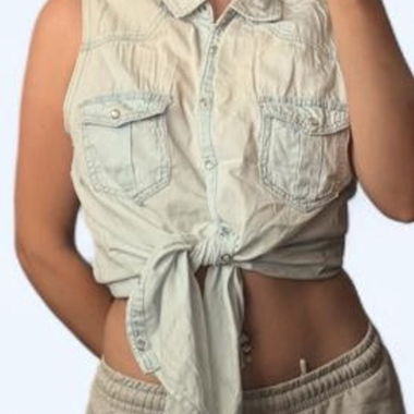 Blusa in jeans senza maniche