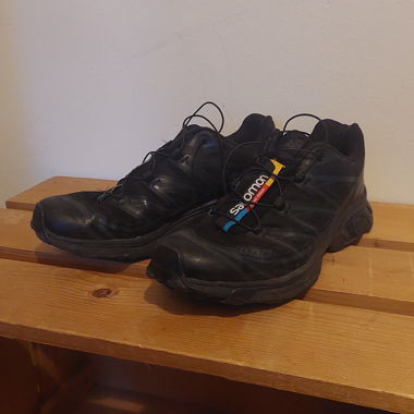 Salomon Trailrunning-Schuhe schwarz Gr. 41 1/3