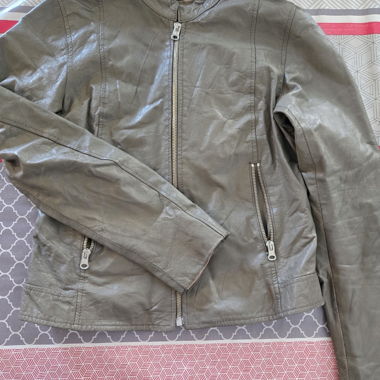 Kaki-Lederjacke