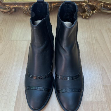Schwarze Chelsea-Boots aus Leder