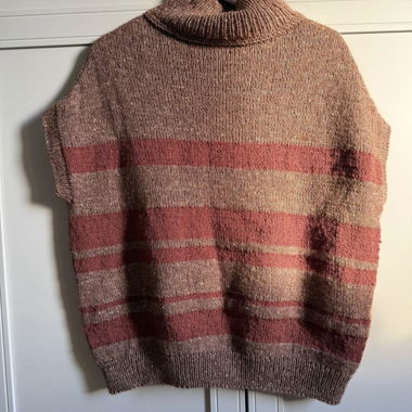 Gilet lavorato a mano in lana merino – nuovo