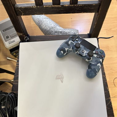 Sony Playstation 4 Pro Konsole CUH 7116B White Ed.