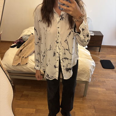 Marble-effect shirt