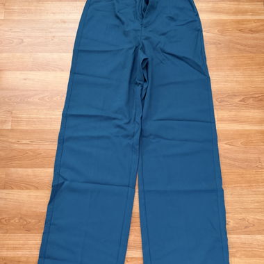 Petrol farbige Anzugshose von Pull and Bear