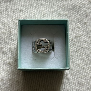 Gucci ring