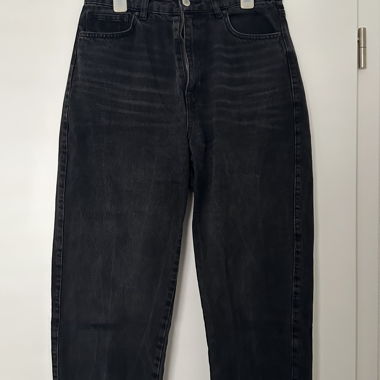 Jeans neri a vita alta
