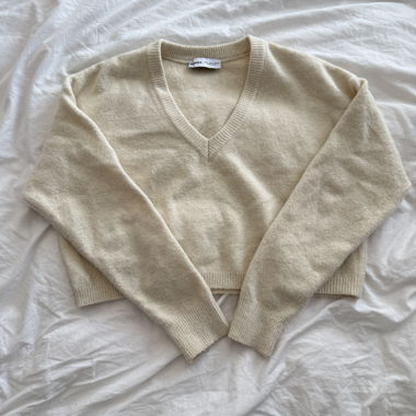 Maglione scollo a V beige Zara