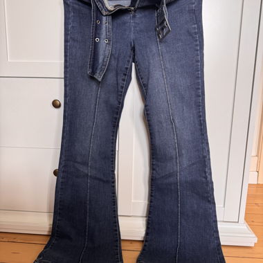 Jeans FB Sister a zampa