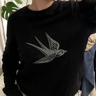 Pullover mit Siebdruck