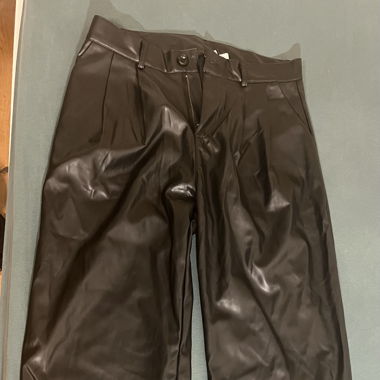 Pantalon en cuire large