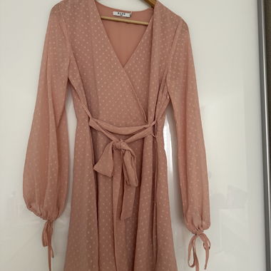 NA-KD Wickelkleid rosa