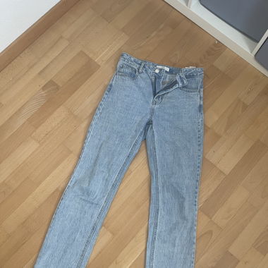 straight leg Jeans