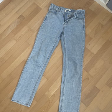 straight leg Jeans