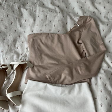 haut beige