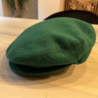 Casquette en tweed Donegal tissée à la main