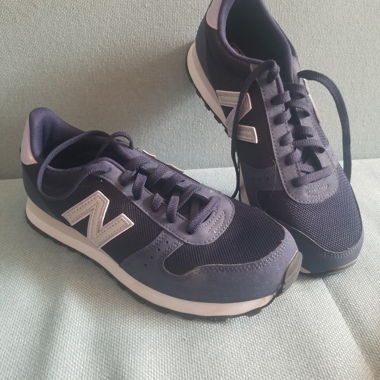 New Balance Sneaker
