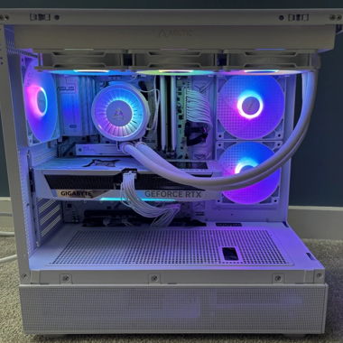 Tour de PC gaming blanche