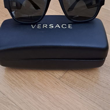 Occhiali da sole Versace neri