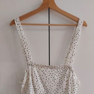 Süsses Sommerkleid in Polka dots optik