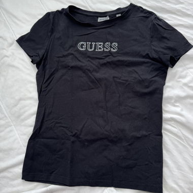Guess T-Shirt schwarz