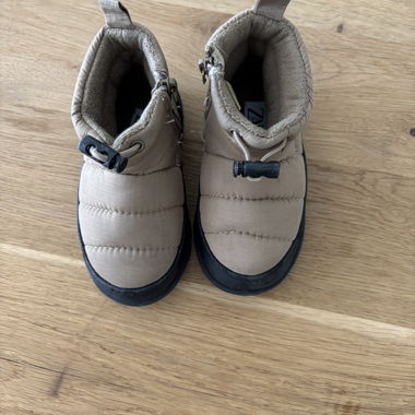 ZARA Kids Winter Boots Gr. 21