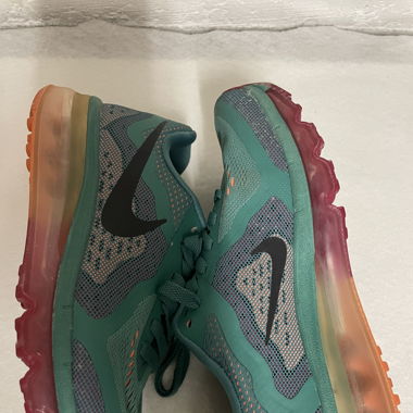 Nike Sneaker