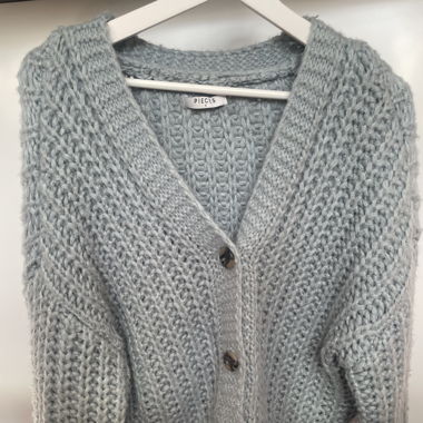 Kurze Strickjacke