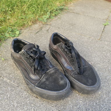 Vans black