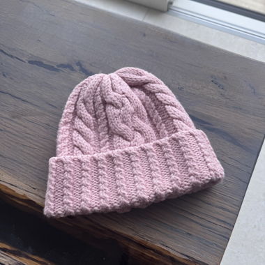 Bonnet Ami en laine rose pâle