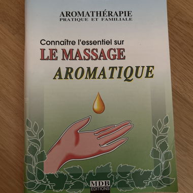Aromatisches Massagebuch