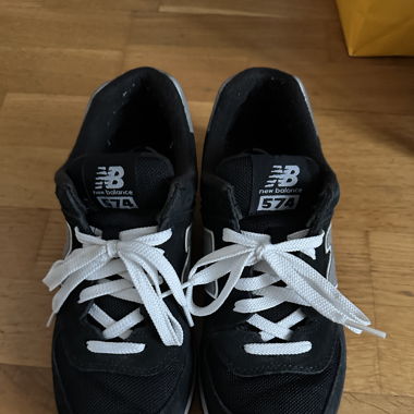 New Balance Schwarz