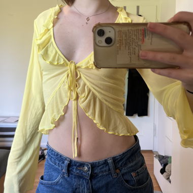 Top portefeuille à volants jaune