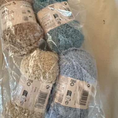 Lot de 4 pelotes 