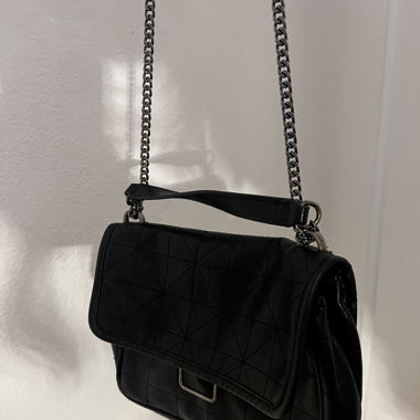 Schwarze Tasche